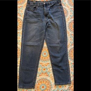 American Eagle Mom Jeans